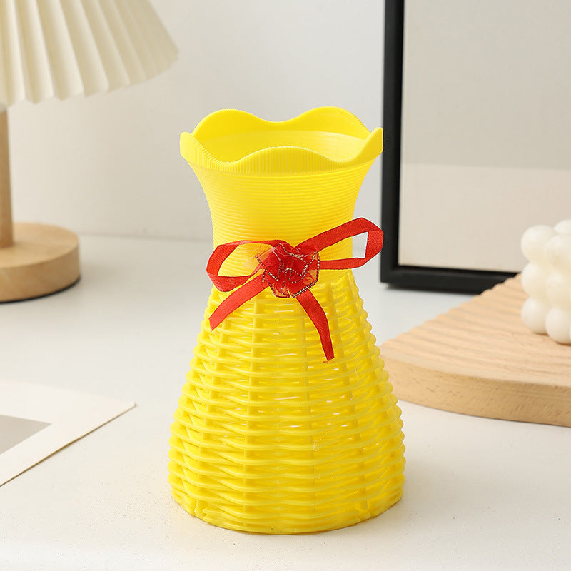 Pineapple-textured jute rope plastic vase