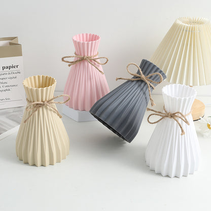 Pineapple-textured jute rope plastic vase