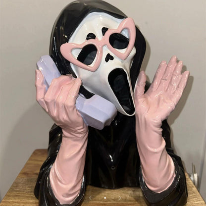 Pink screaming ghost face festival resin decorative item