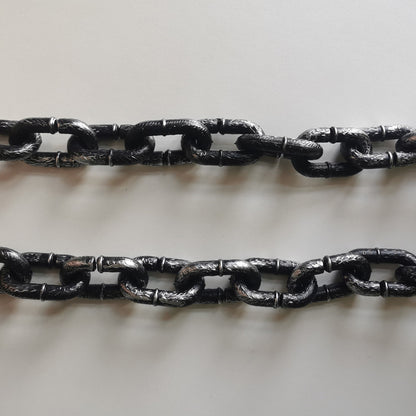 Plastic chain bracelet