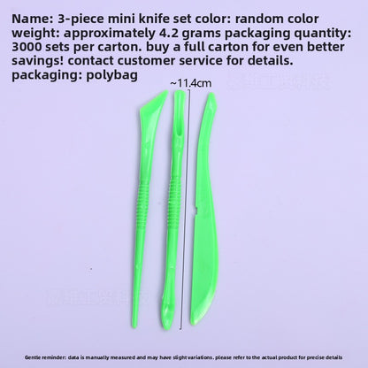 Plastic clay knife set
