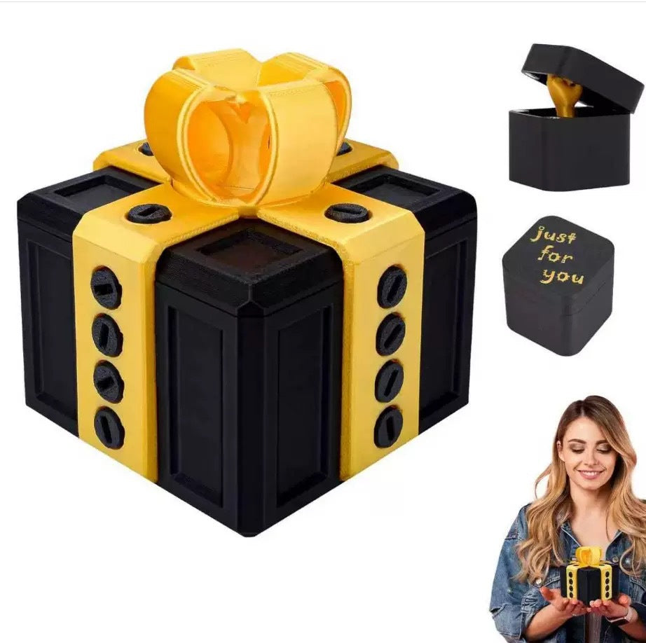 Plastic gift box