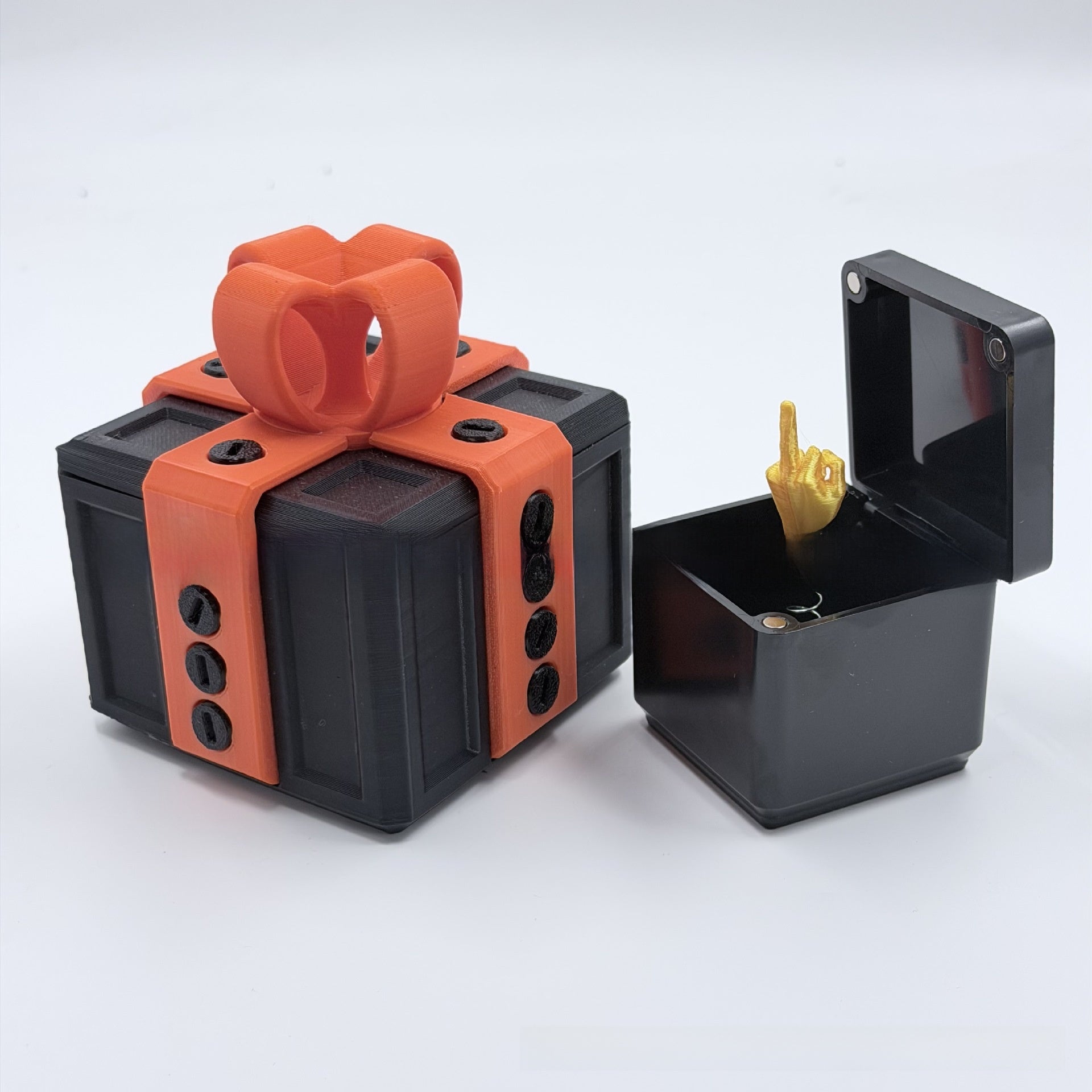 Plastic gift box