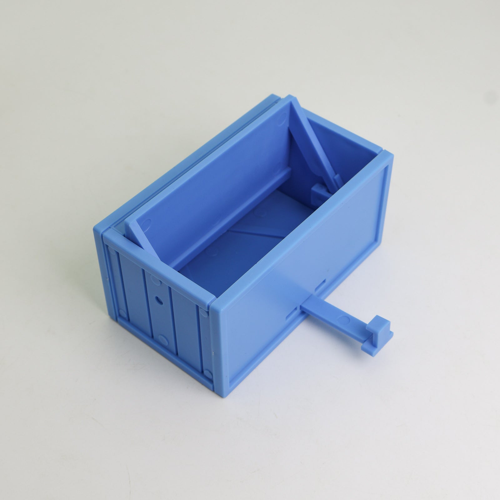 Plastic keyholder