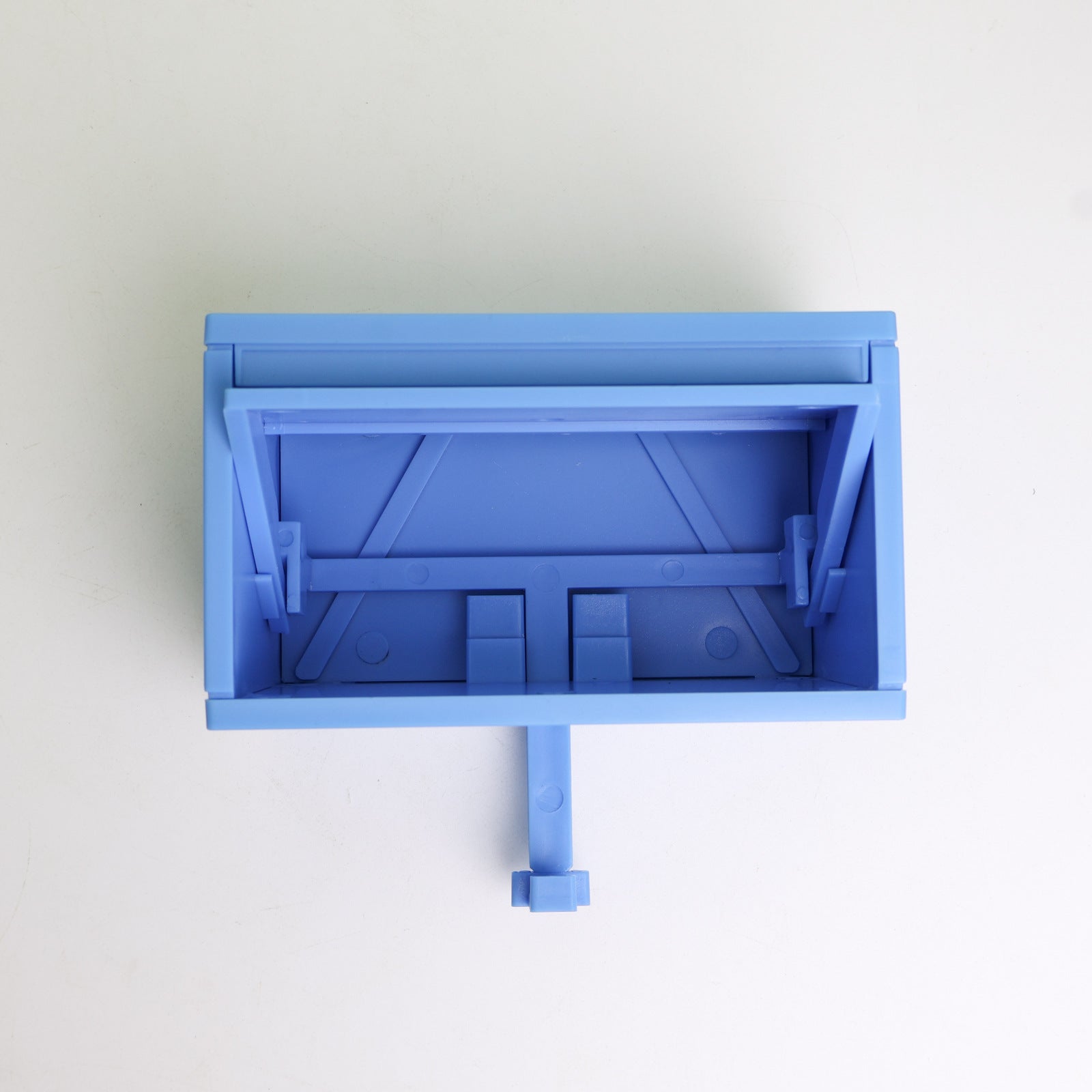 Plastic keyholder