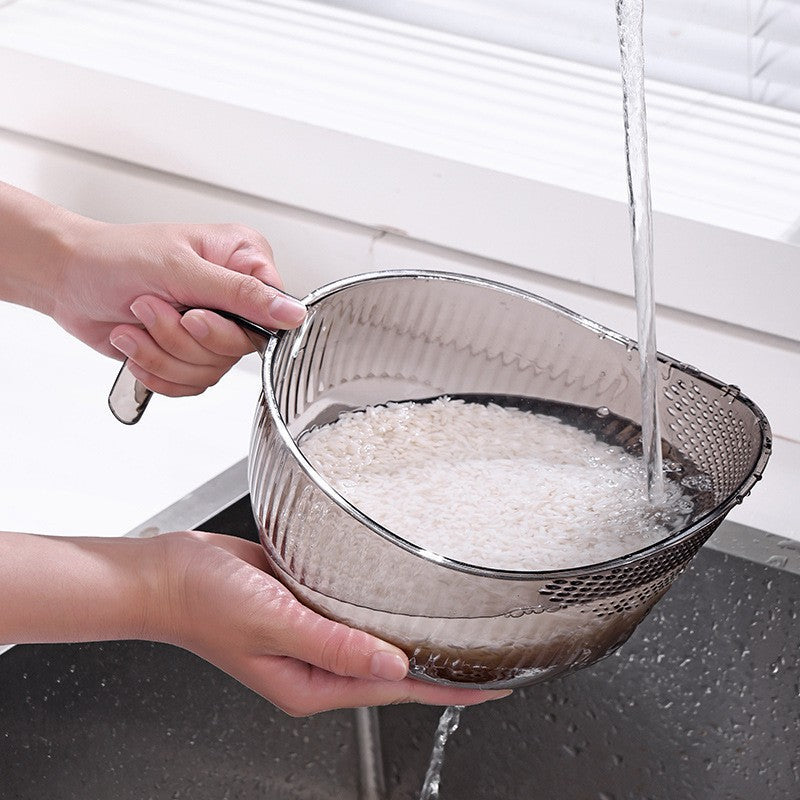 Plastic kitchenware