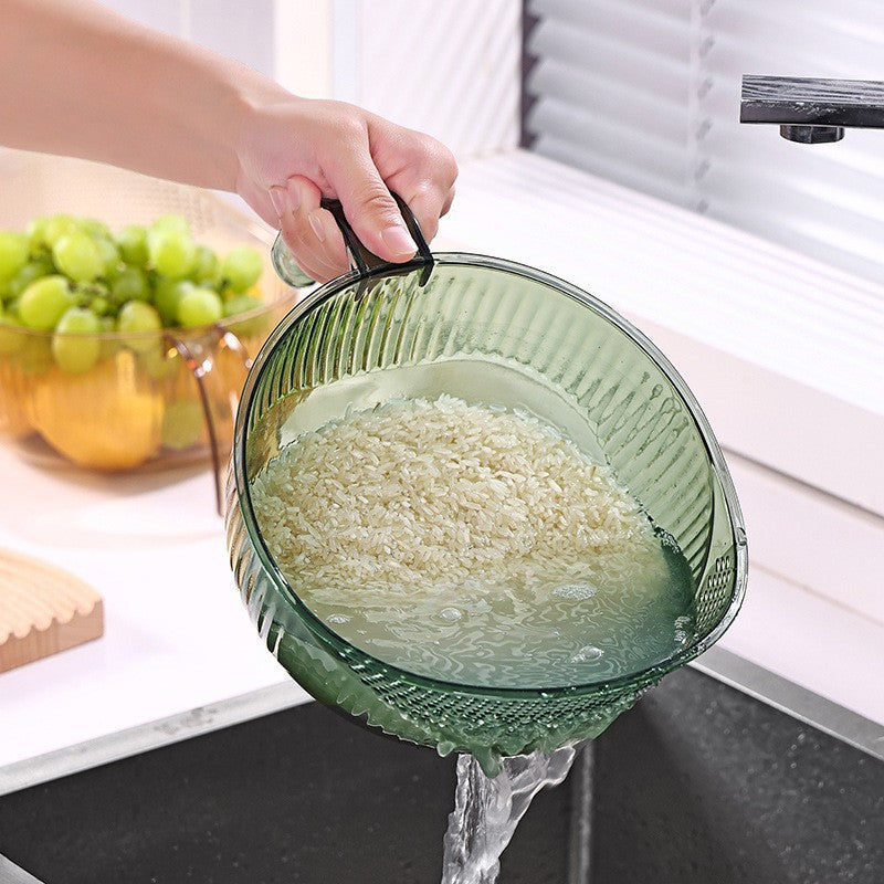Plastic kitchenware
