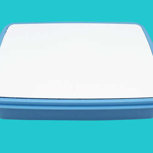 Plastic lunch box