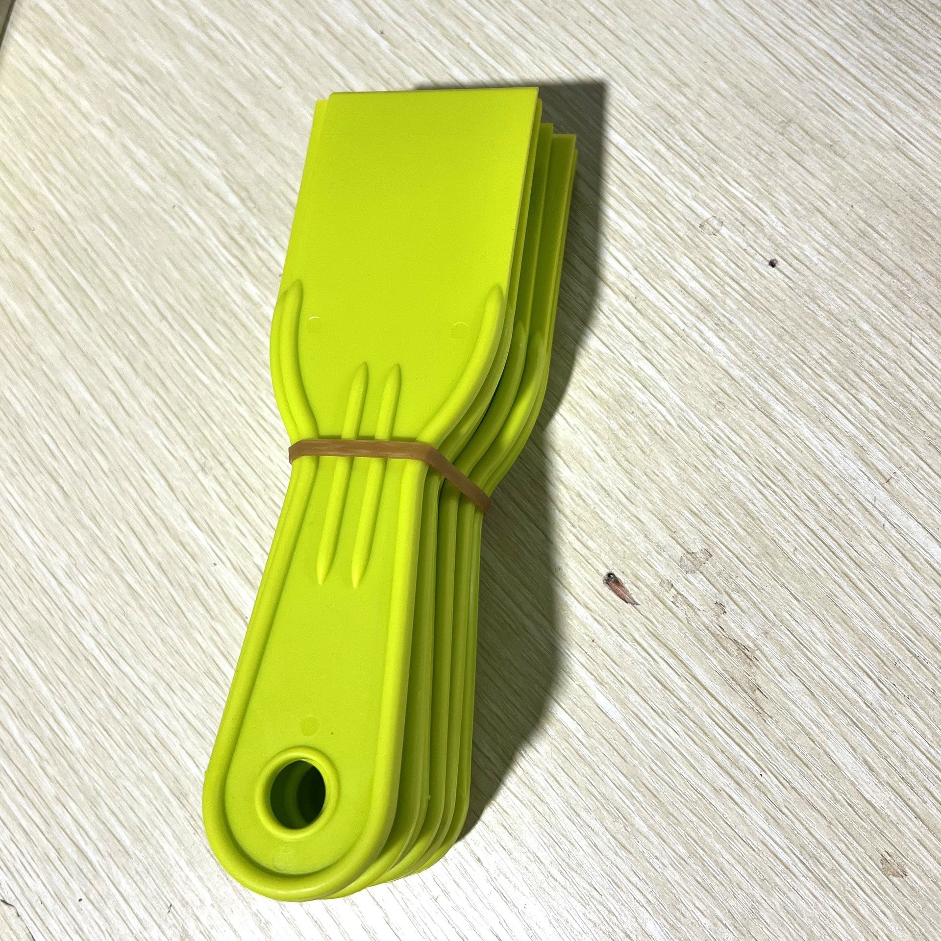 Plastic Putty Knife