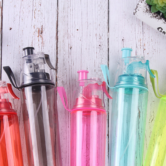 Plastic Spray Water Cup with Large Capacity