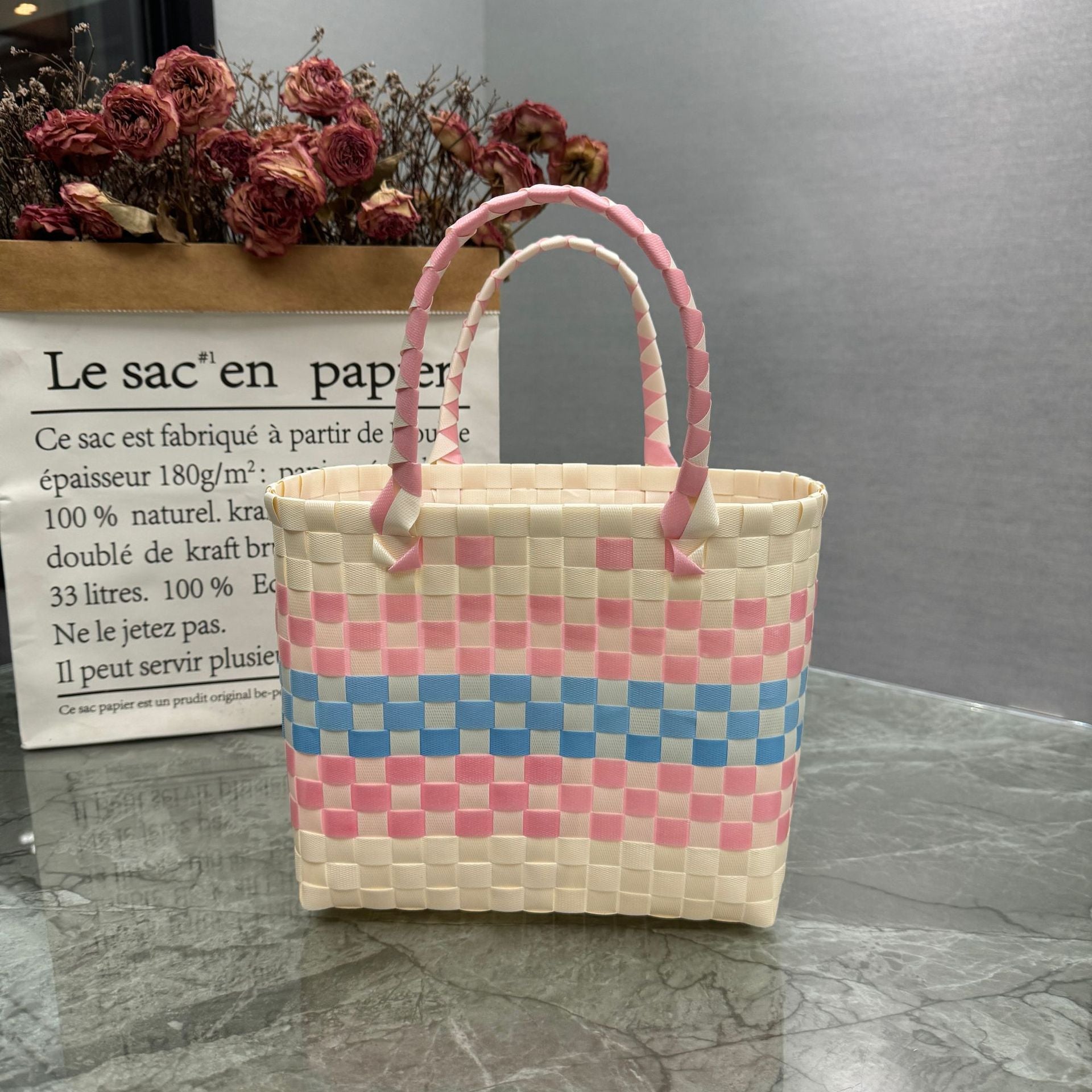 Plastic tote bag