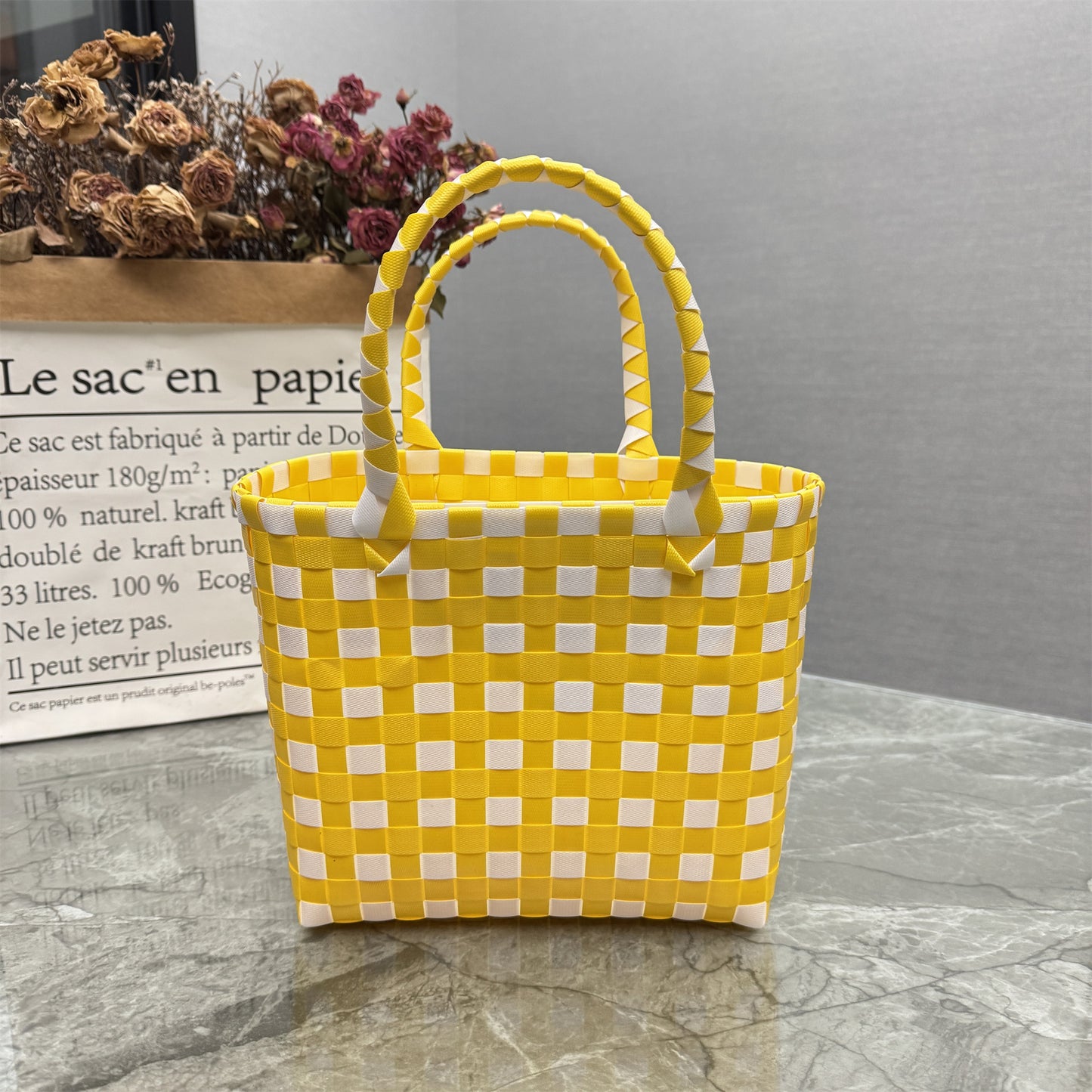 Plastic tote bag