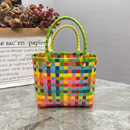 Plastic tote bag