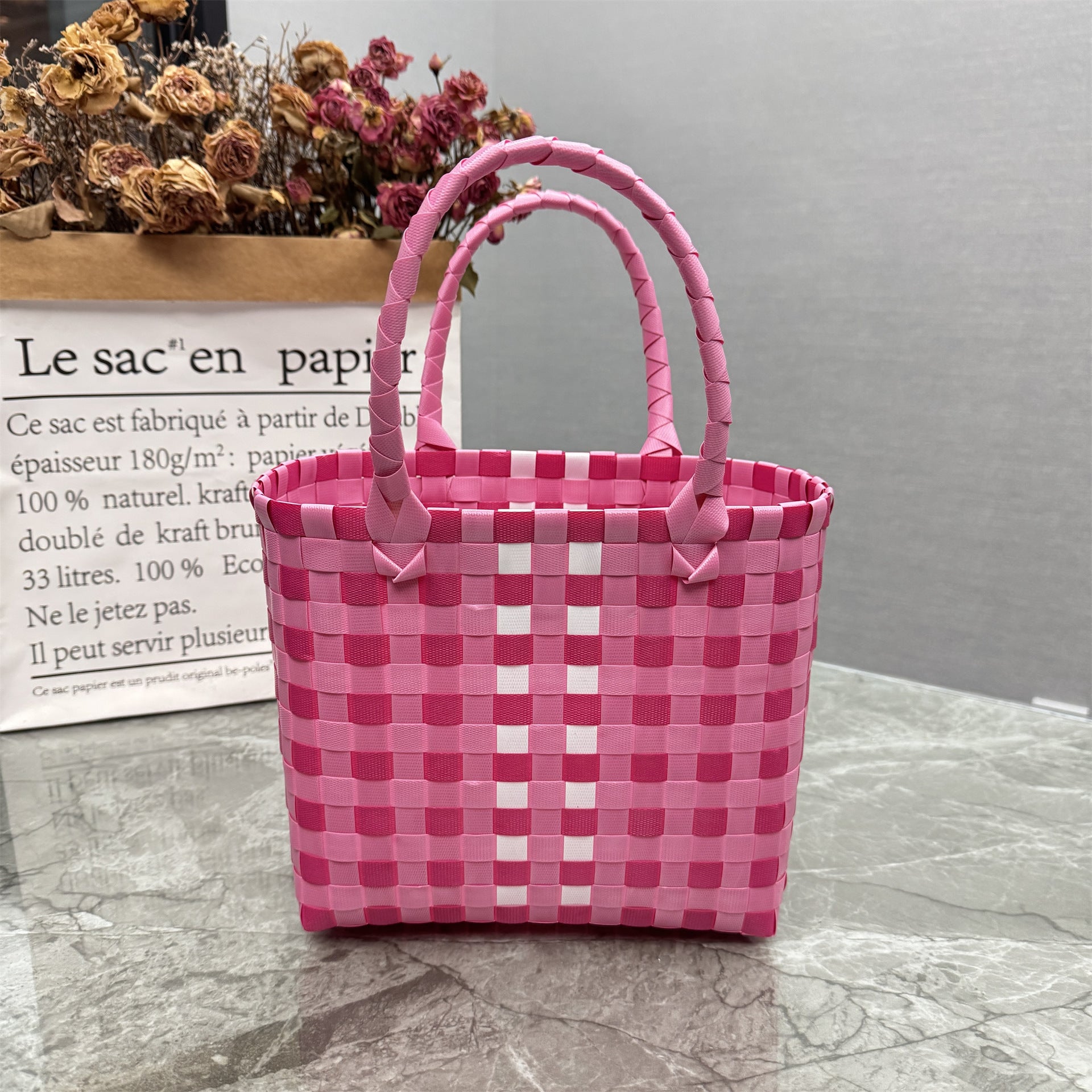 Plastic tote bag