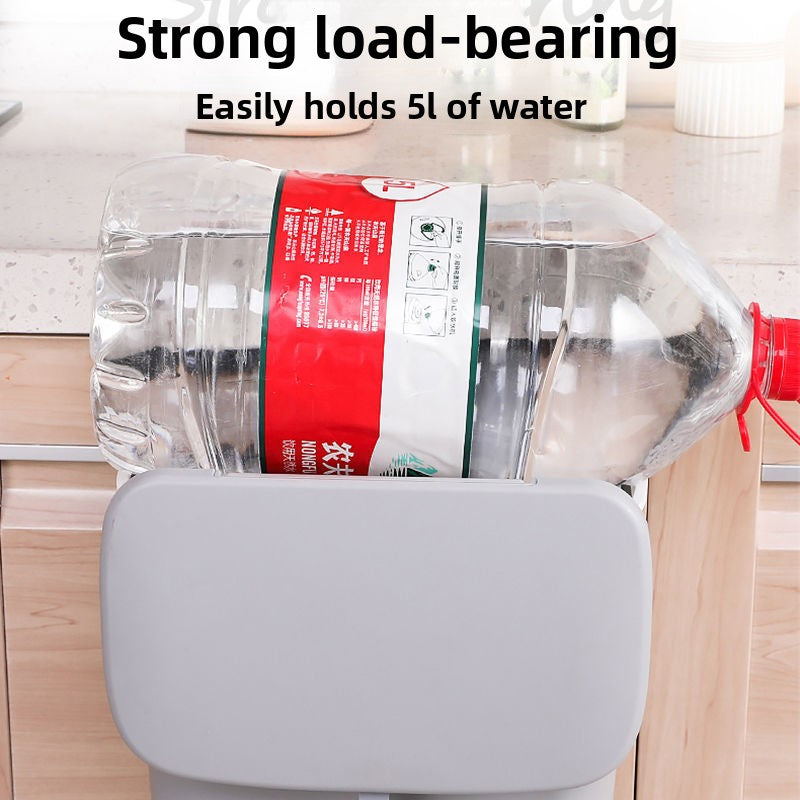 Plastic trash bin