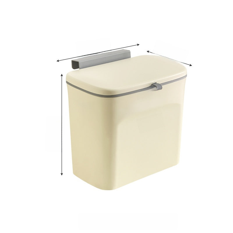 Plastic trash bin