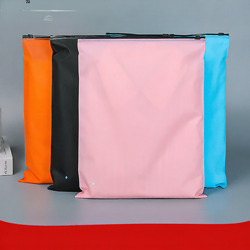 Plastic zipper bag