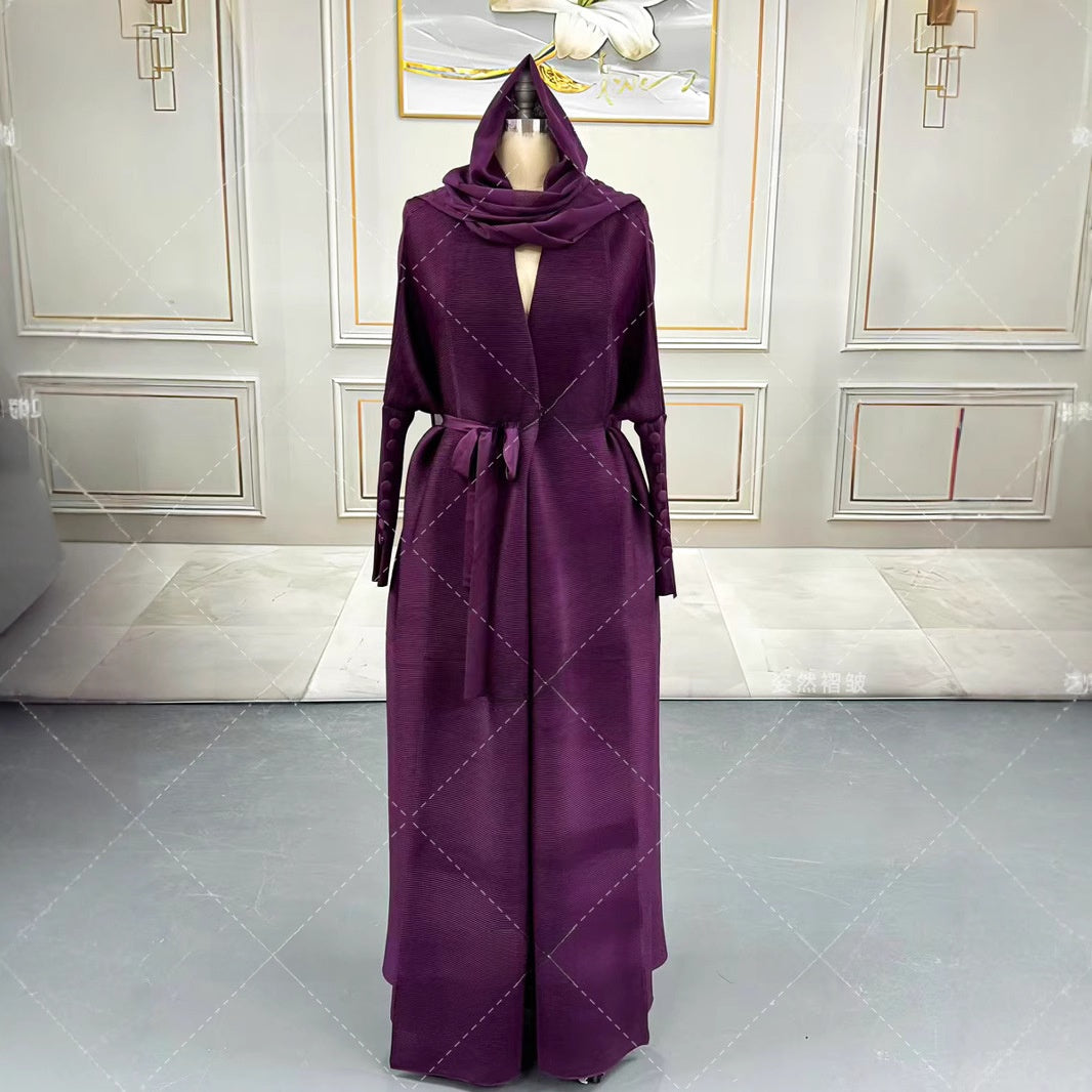 Pleated long-sleeved coat
