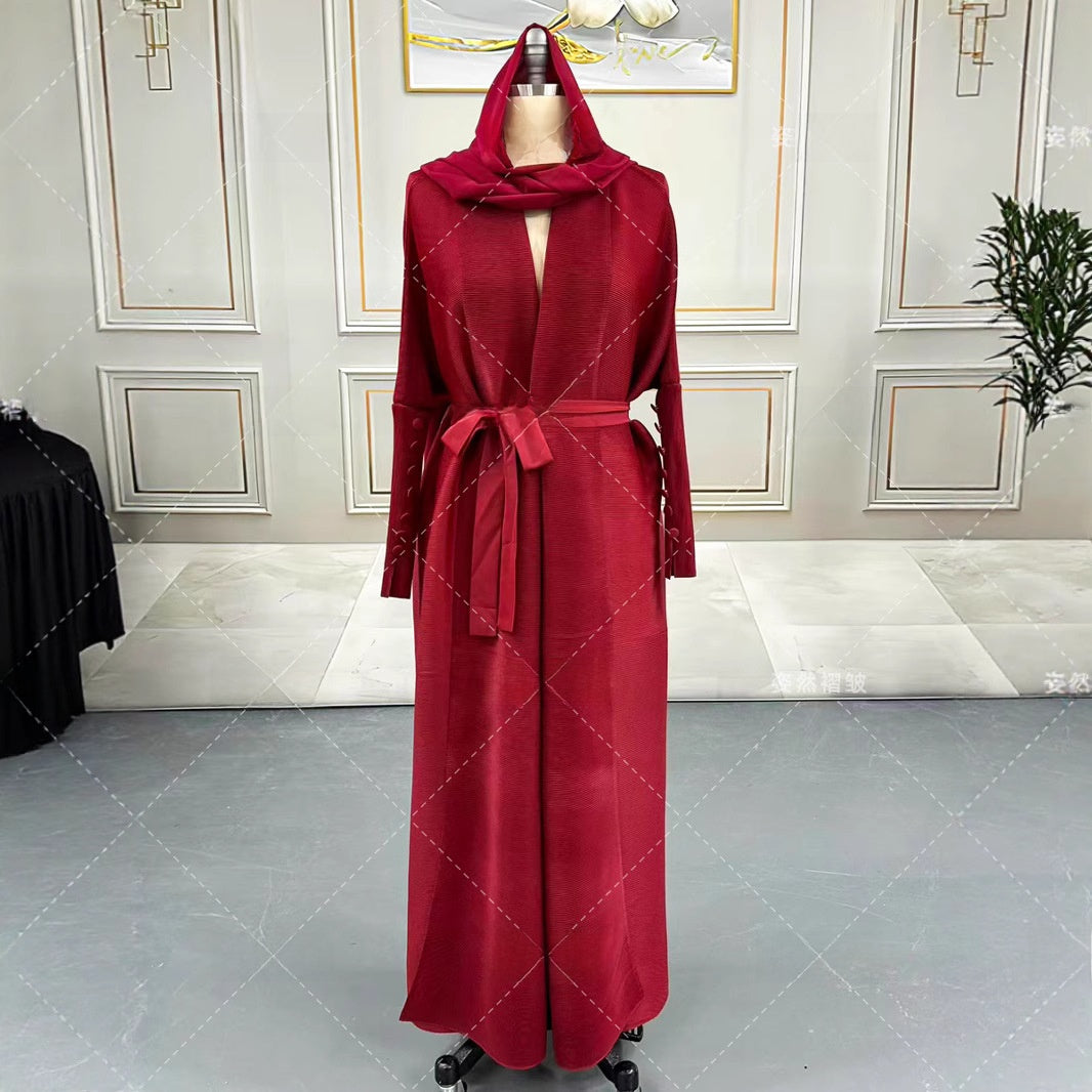 Pleated long-sleeved coat
