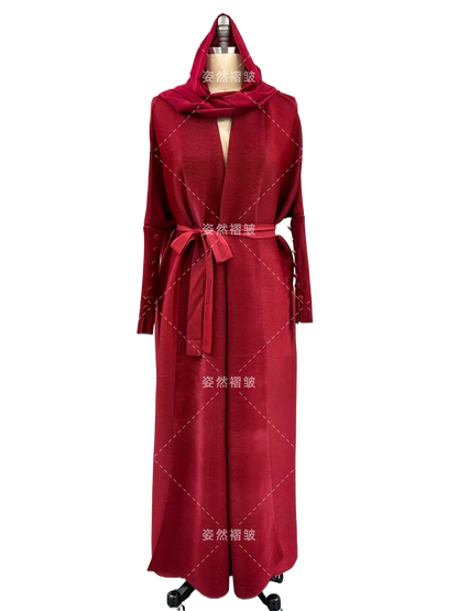 Pleated long-sleeved coat