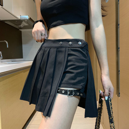 pleated skirt