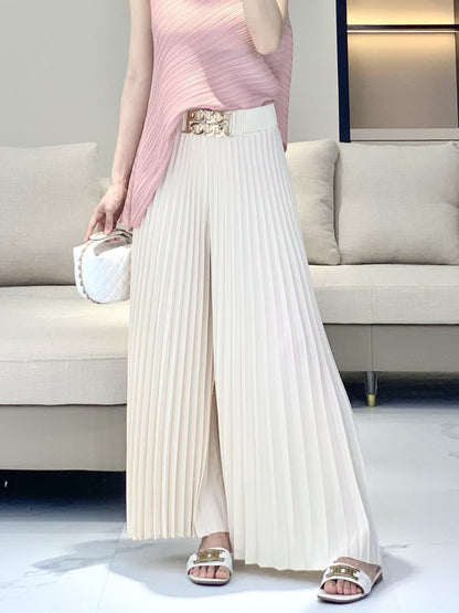 Pleated straight-leg pants