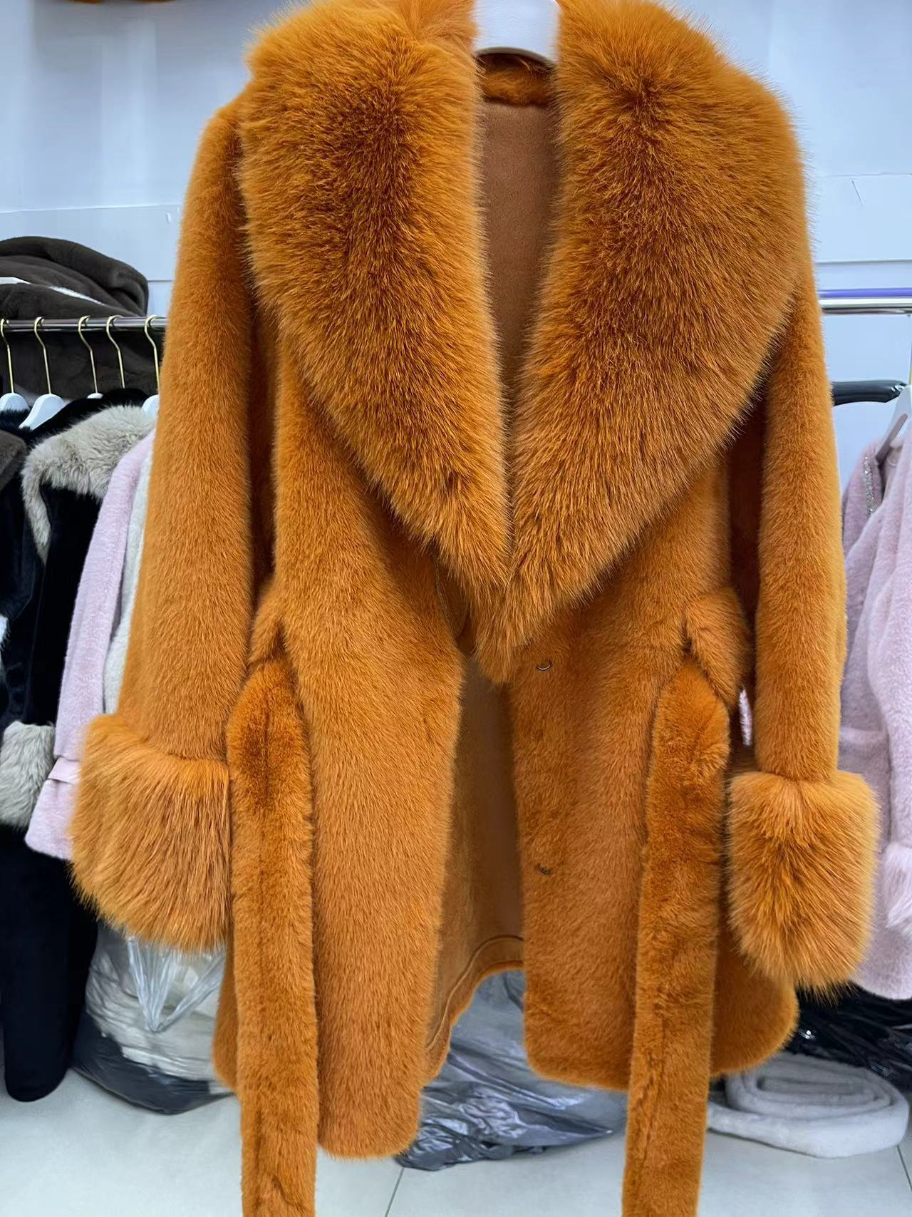 Plush coat High Fashion version
