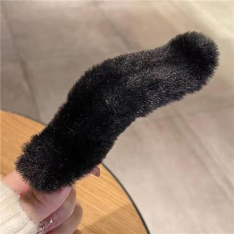 plush hairclip