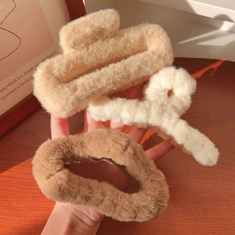 plush hairclip
