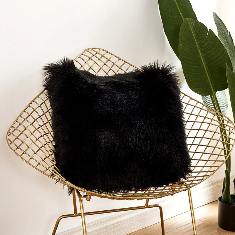 Plush pillow cover