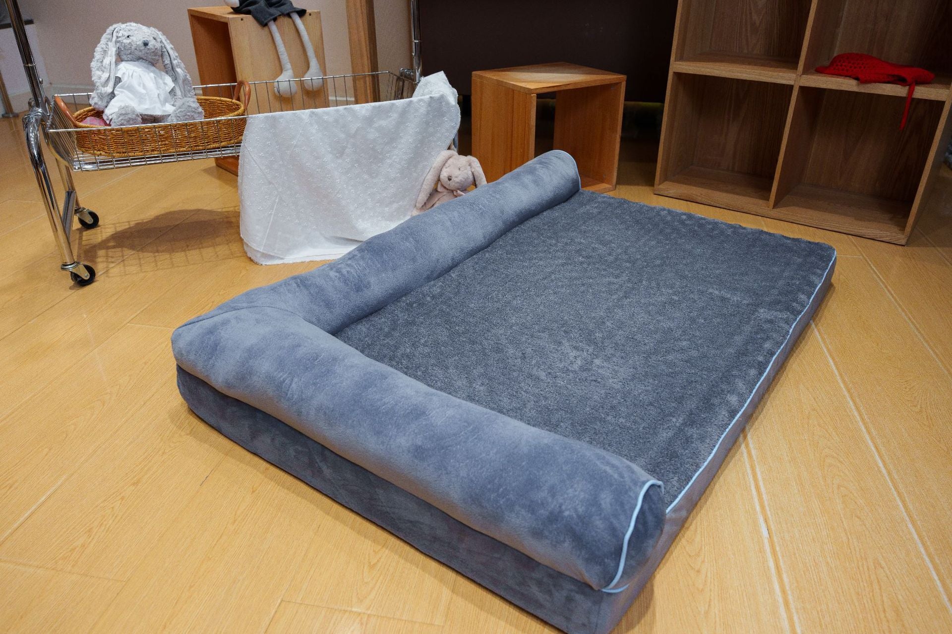 Plush Removable Pet Bed for Cats and Dogs