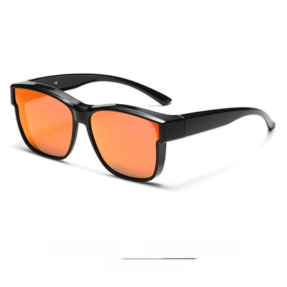 Polarized myopia lenses