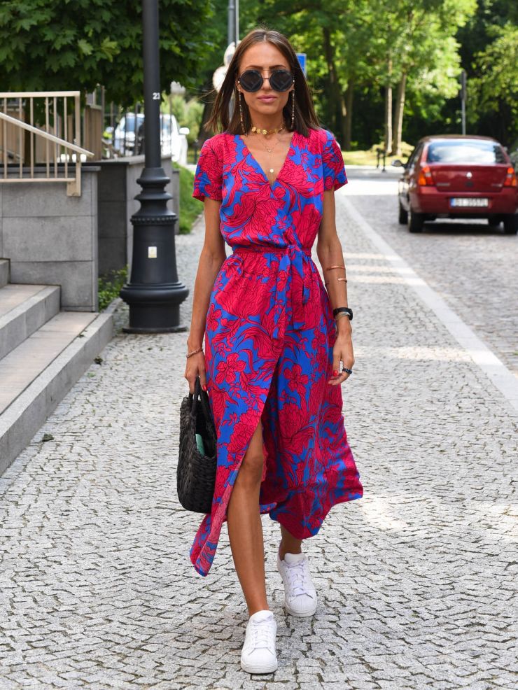 Polka Dot Print Waist-Cinching V-Neck Dress