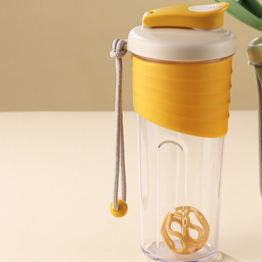 Portable 700ml Leak-proof Shaker Cup