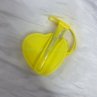 Portable coin purse with earphone compartment