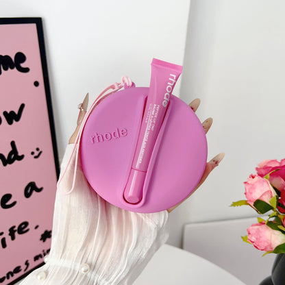 Portable coin purse with earphone compartment