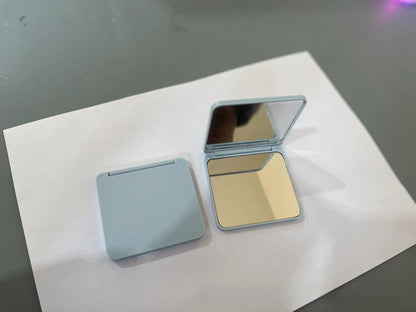 Portable cute folding makeup mirror
