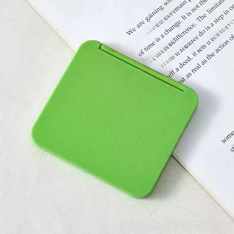 Portable cute folding makeup mirror