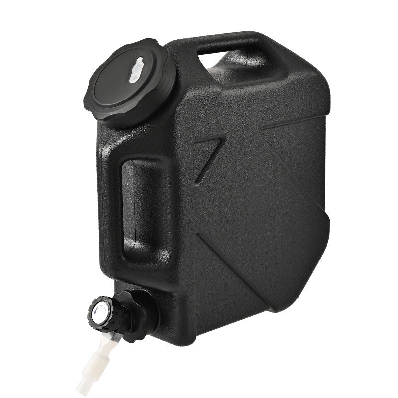 Portable hand-held water bucket
