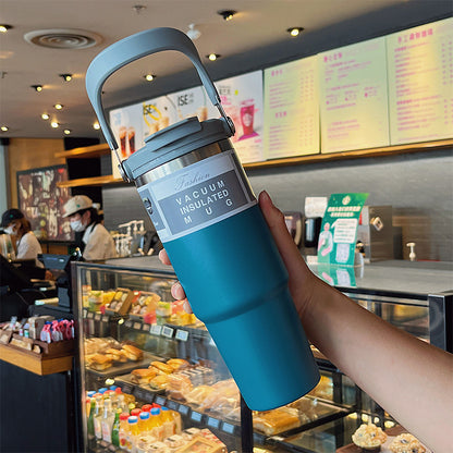 Portable ice cup for outdoor use