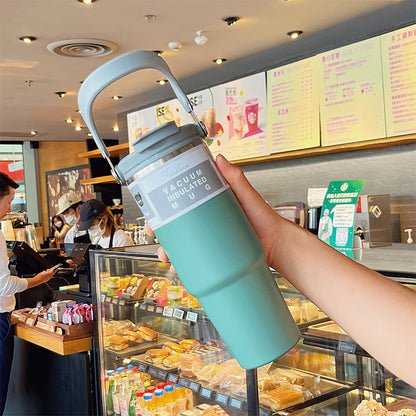 Portable ice cup for outdoor use