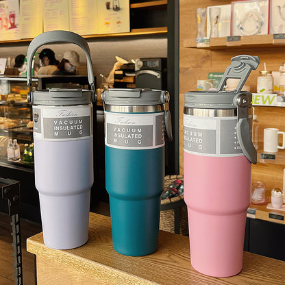Portable ice cup for outdoor use