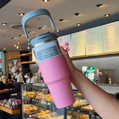 Portable ice cup for outdoor use