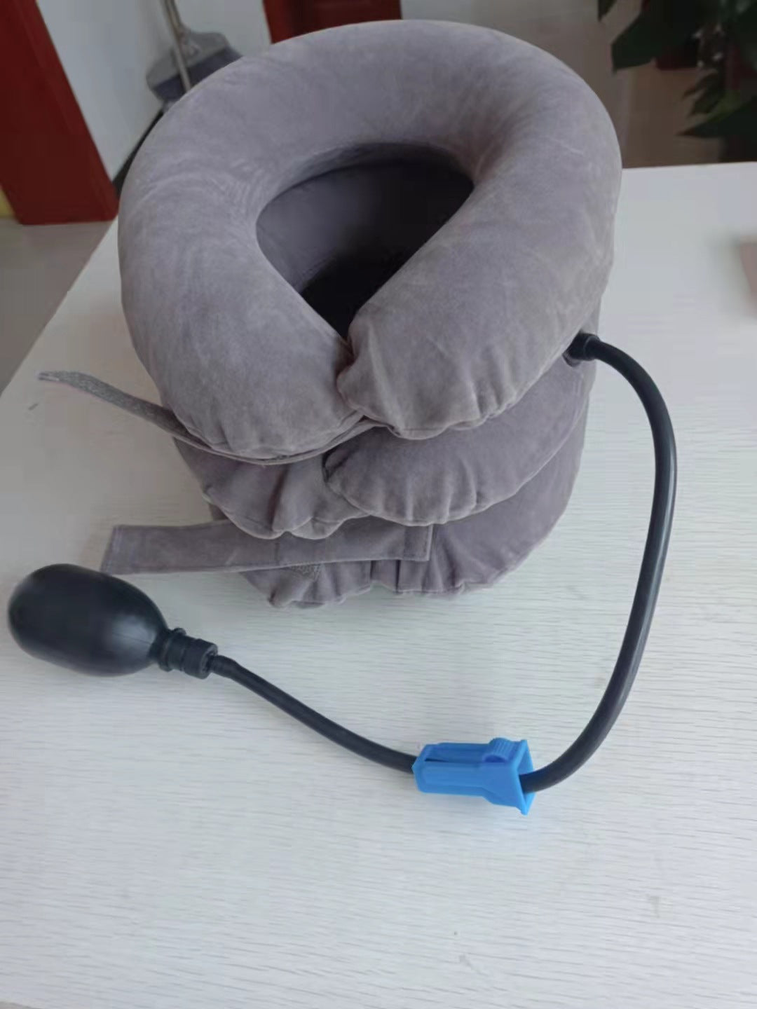Portable Inflatable Cervical Traction Collar