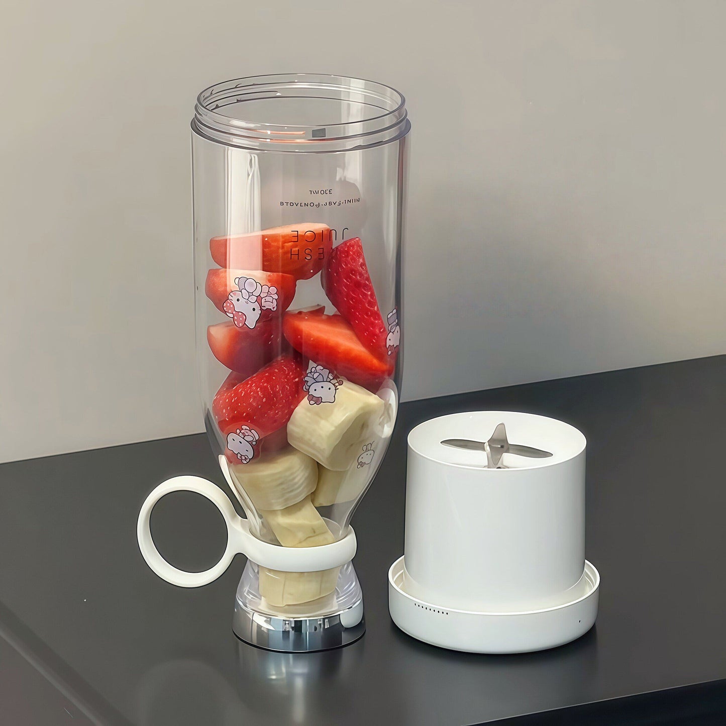 Portable Juice Cup for On-the-Go Use