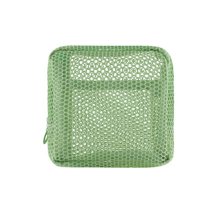 Portable mesh makeup bag