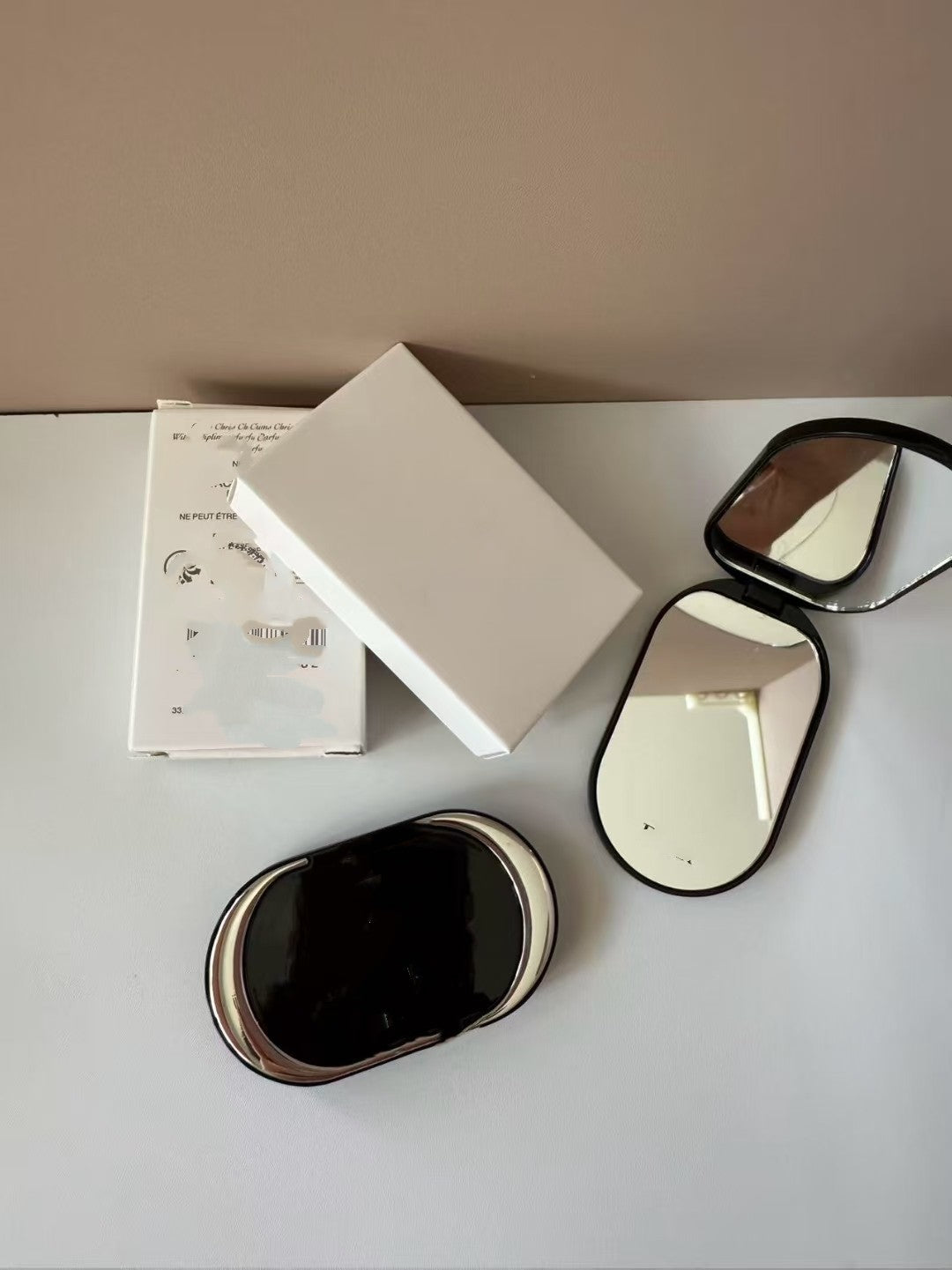 Portable Mini Makeup Mirror with Gift Box