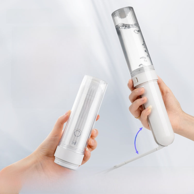 Portable waterproof cleaner