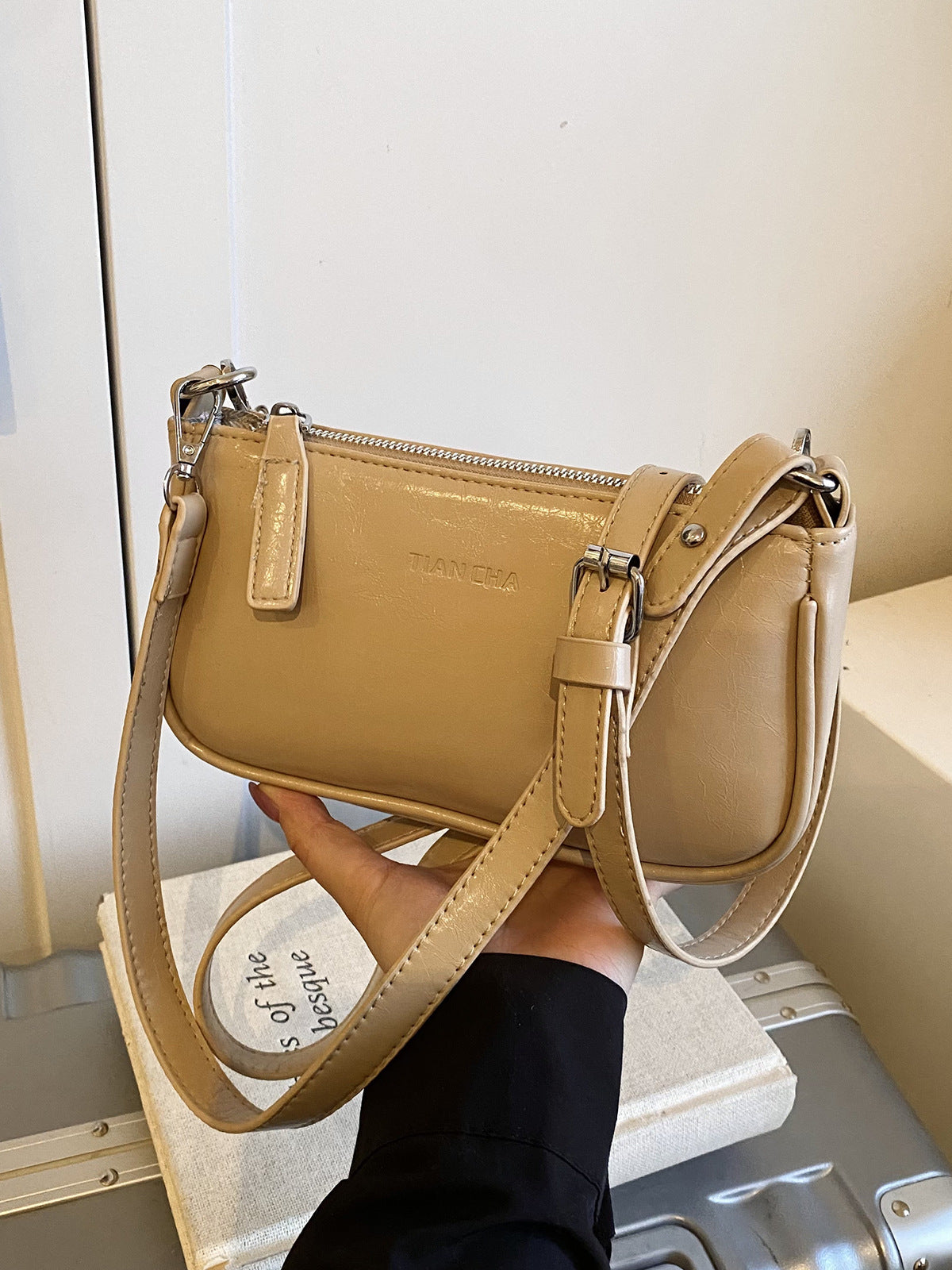Premium PU Crossbody Bag for Women Urban Minimalist Shoulder Bag Small Square Bag