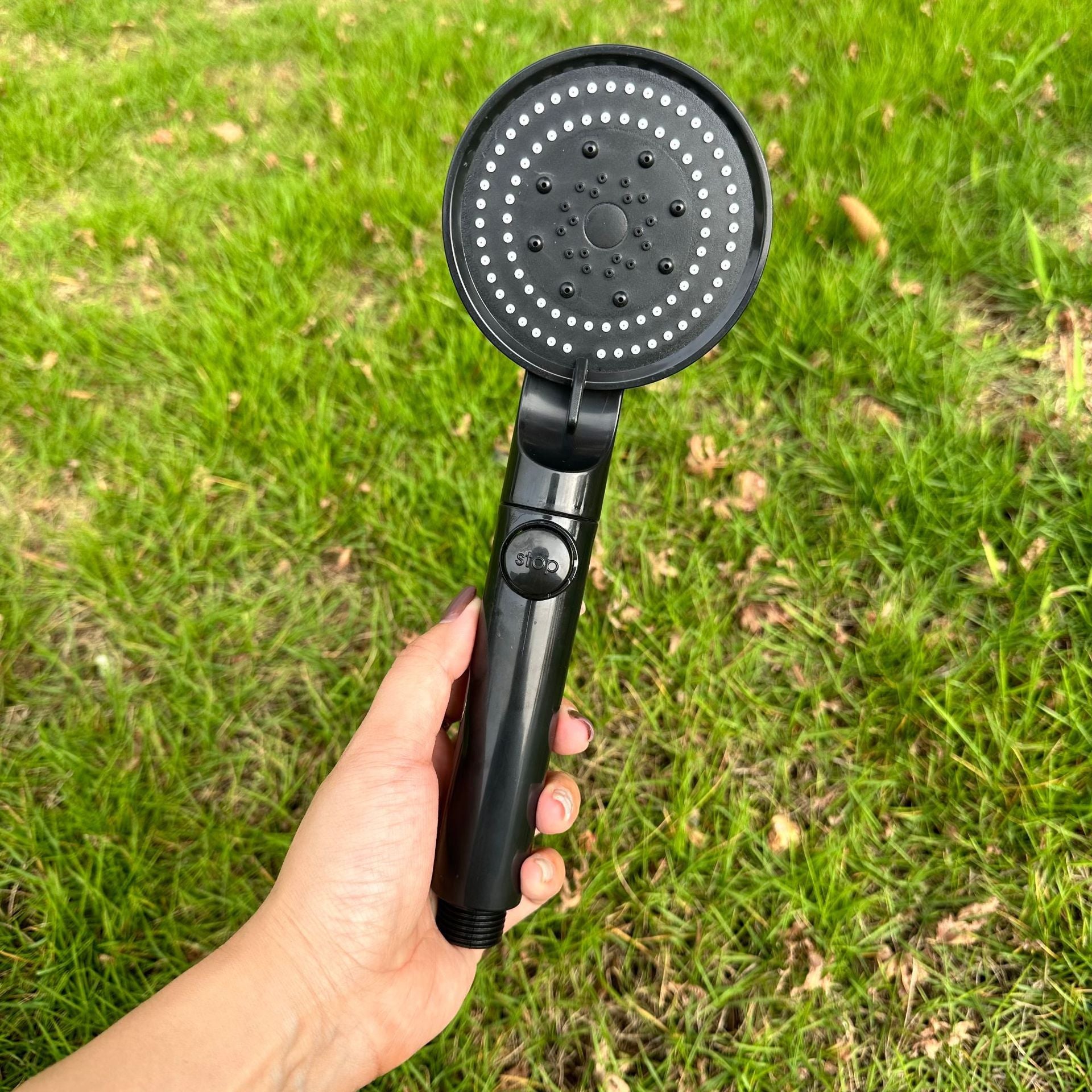 Pressure-enhanced shower head